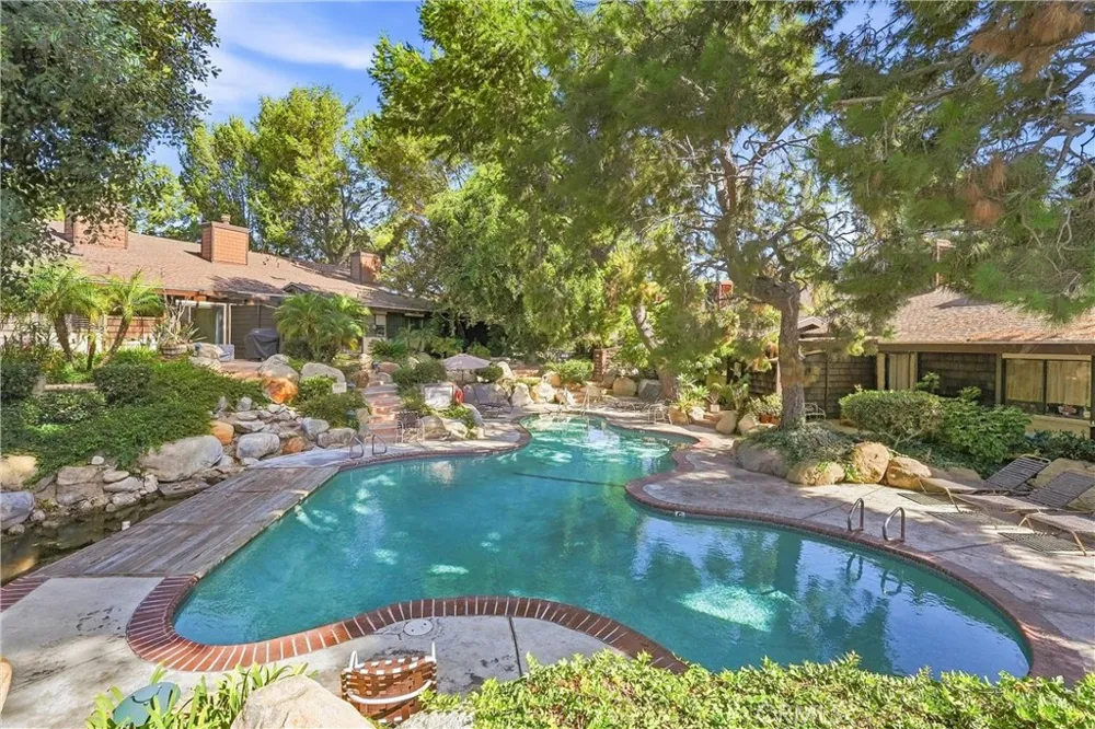 3669 Country Club Drive #C Long Beach, CA 90807