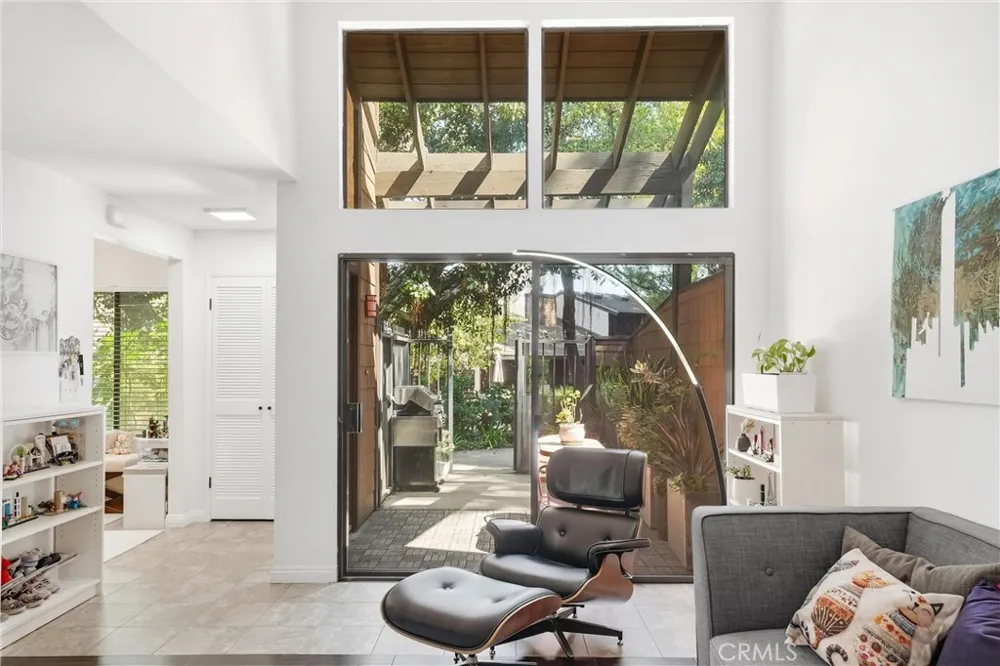 3669 Country Club Drive #C Long Beach, CA 90807