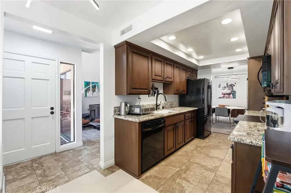 3669 Country Club Drive #C Long Beach, CA 90807