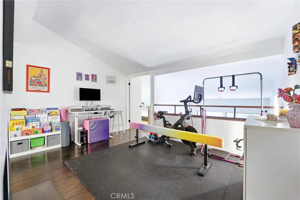 3669 Country Club Drive #C Long Beach, CA 90807