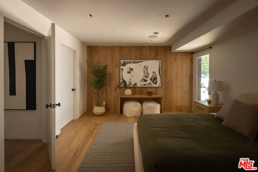5717 Round Meadow Road Hidden Hills, CA 91302