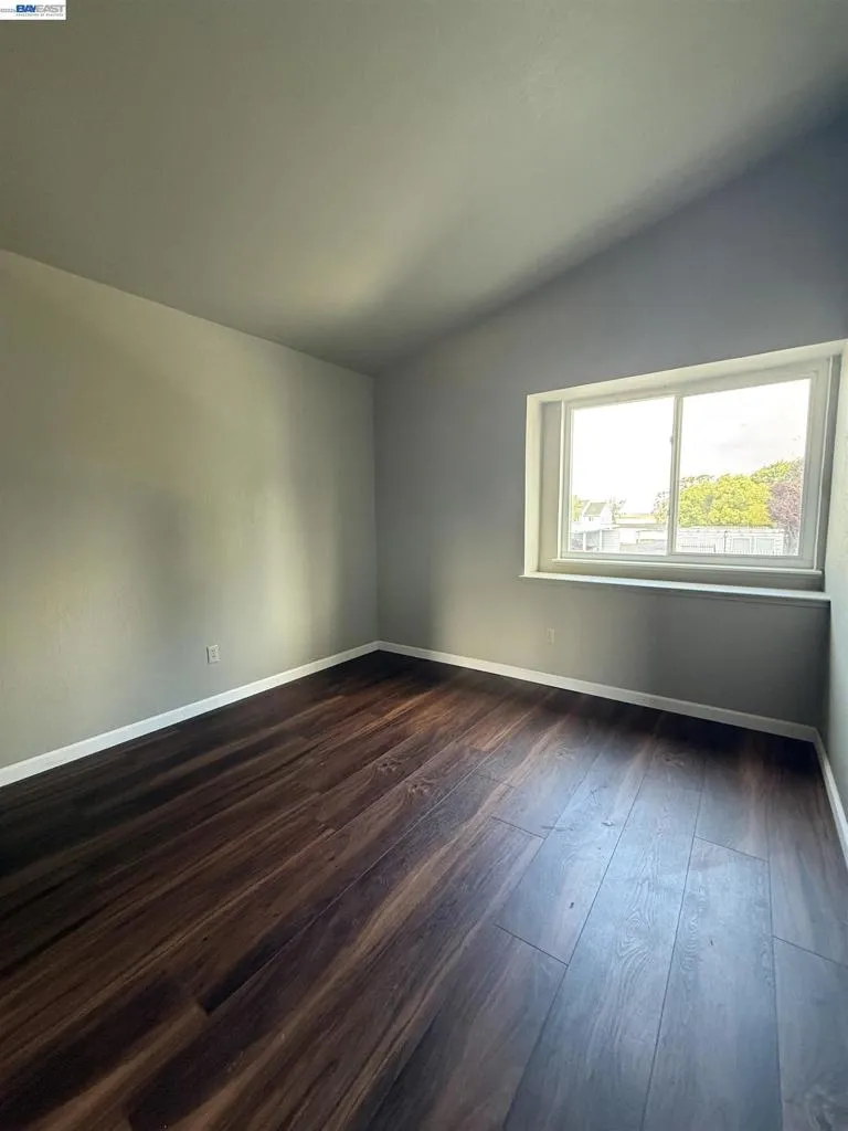 446 Lighthouse Dr Vallejo, CA 94590