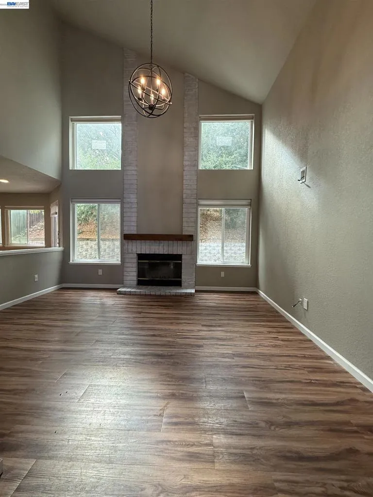 446 Lighthouse Dr Vallejo, CA 94590