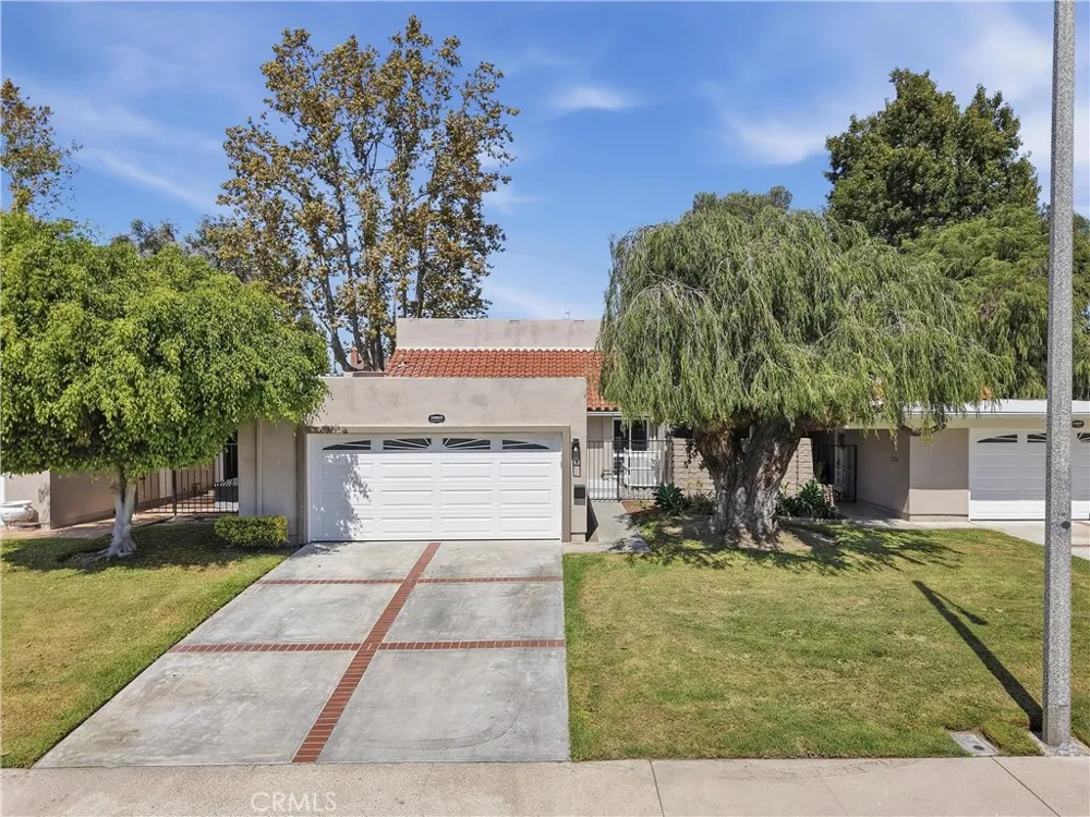10803 Los Jardines E Fountain Valley, CA 92708