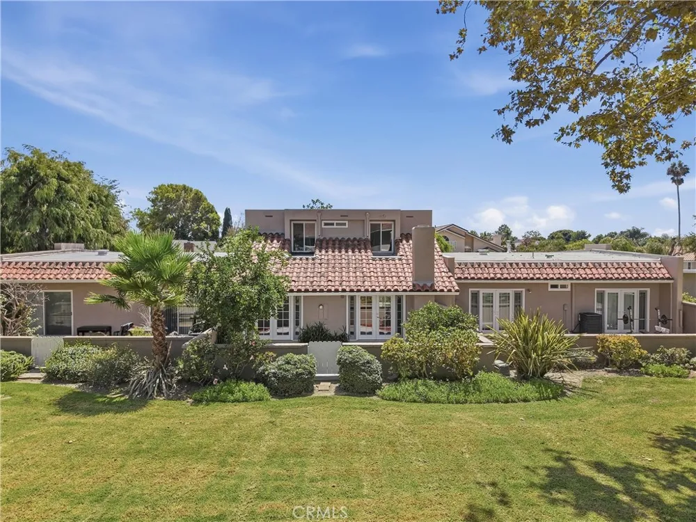 10803 Los Jardines E Fountain Valley, CA 92708