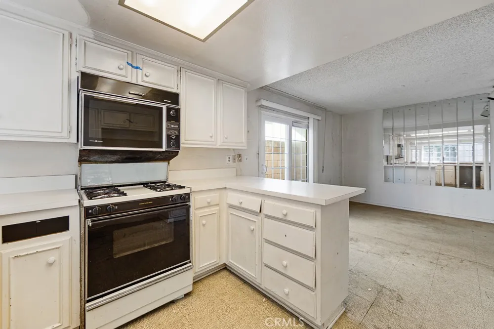 11326 Michelle Cerritos, CA 90703