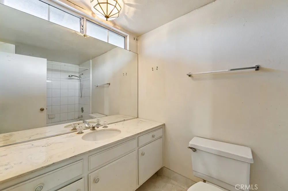 11326 Michelle Cerritos, CA 90703