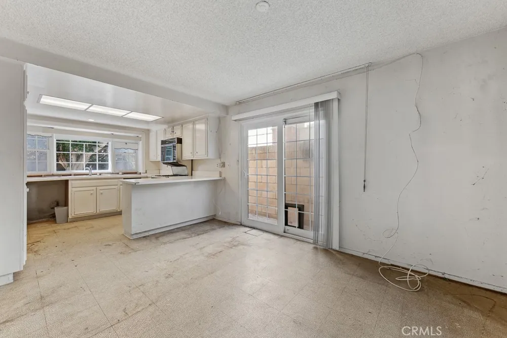11326 Michelle Cerritos, CA 90703