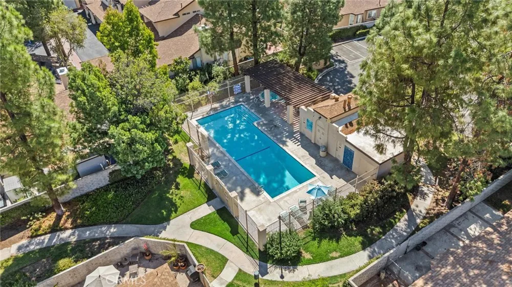 22905 Banyan #228 Saugus, CA 91390