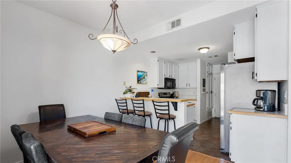 22905 Banyan #228 Saugus, CA 91390