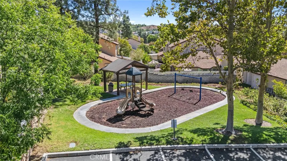 22905 Banyan #228 Saugus, CA 91390