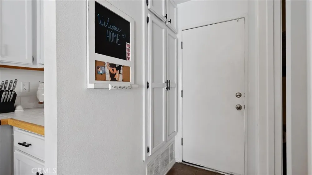 22905 Banyan #228 Saugus, CA 91390