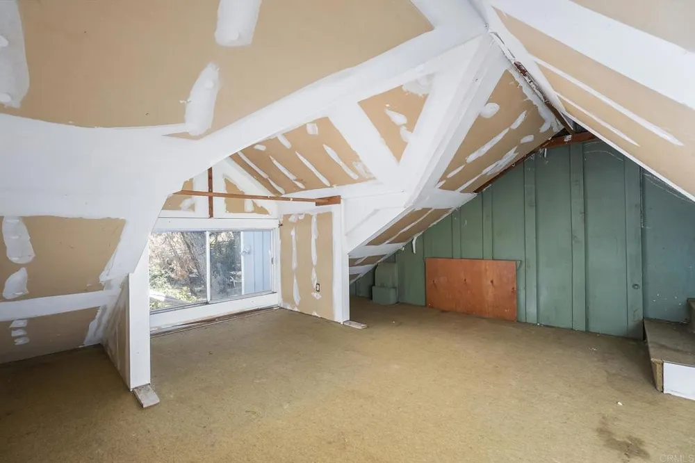 25077 MANZANITA LN Descanso, CA 91916