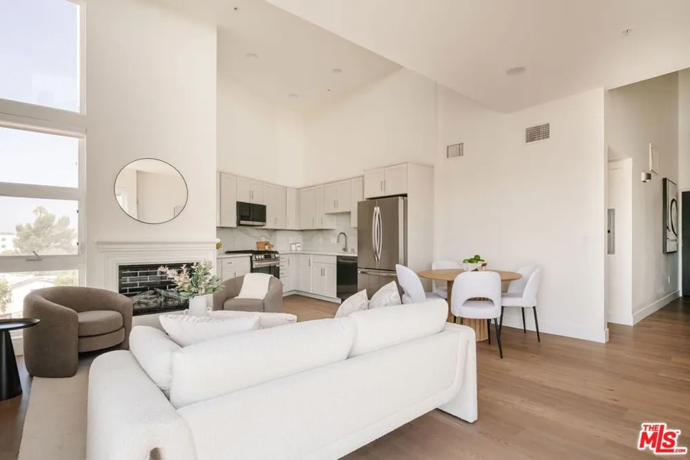 11011 Huston Street #212 North Hollywood, CA 91601