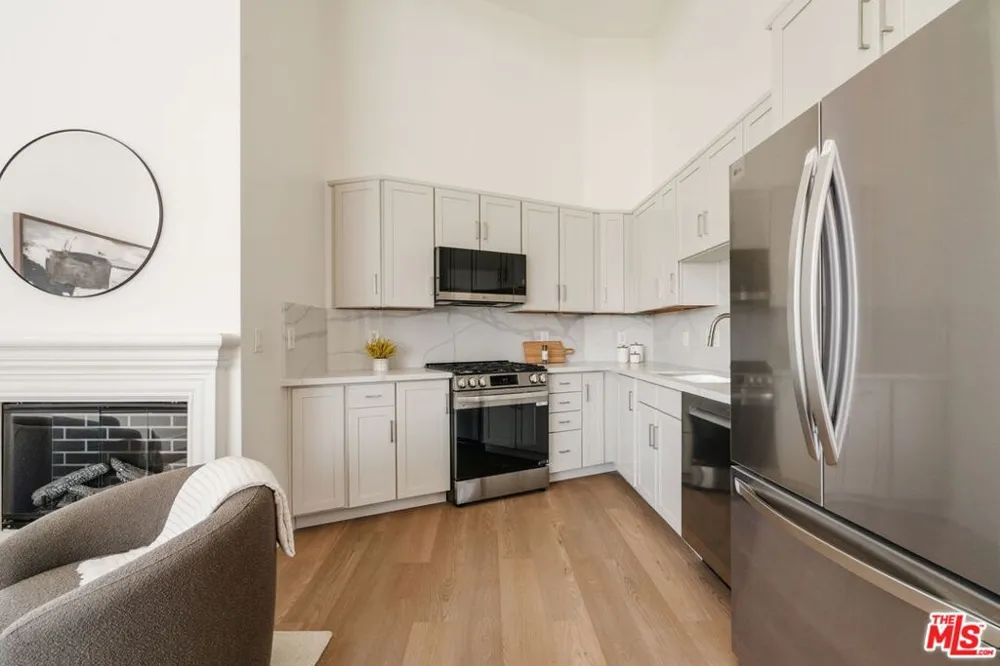 11011 Huston Street #212 North Hollywood, CA 91601