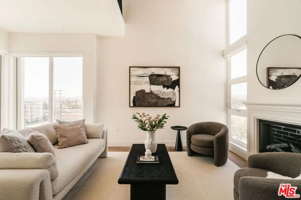 11011 Huston Street #212 North Hollywood, CA 91601