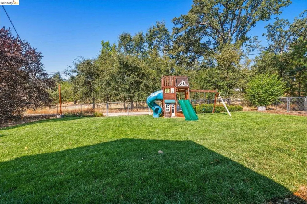 21000 Niagara River Sonora, CA 95370