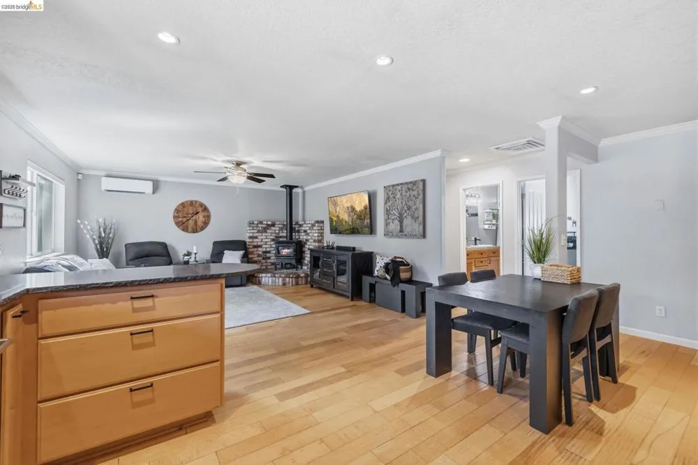 21000 Niagara River Sonora, CA 95370
