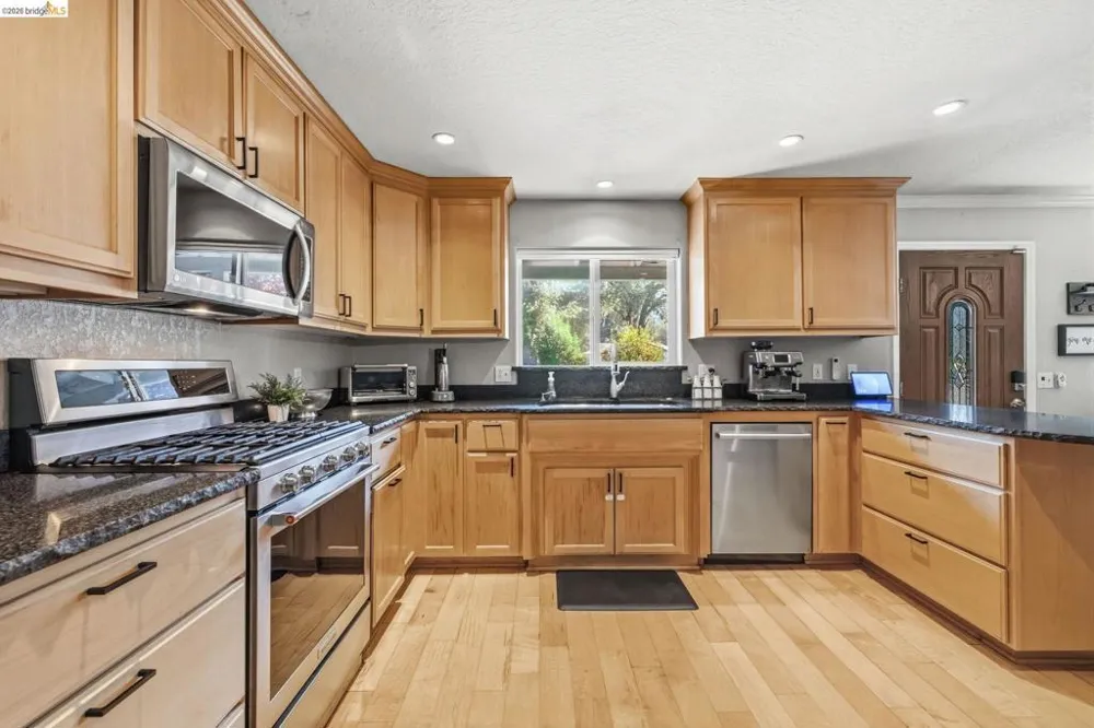 21000 Niagara River Sonora, CA 95370