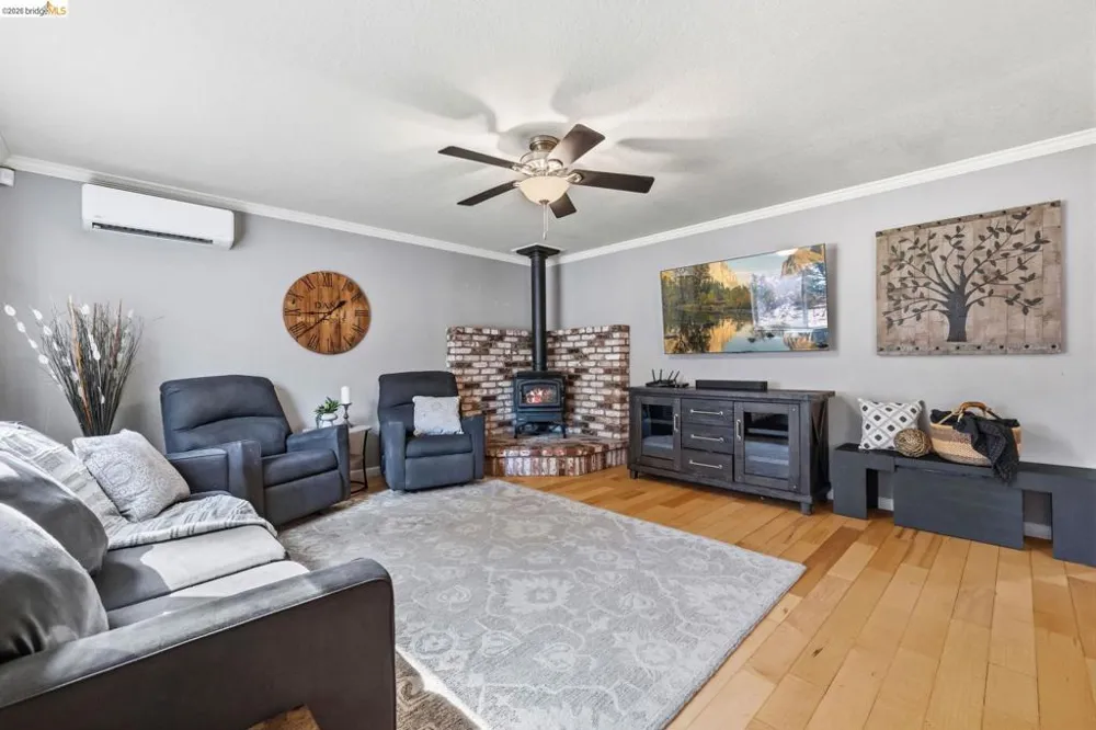 21000 Niagara River Sonora, CA 95370