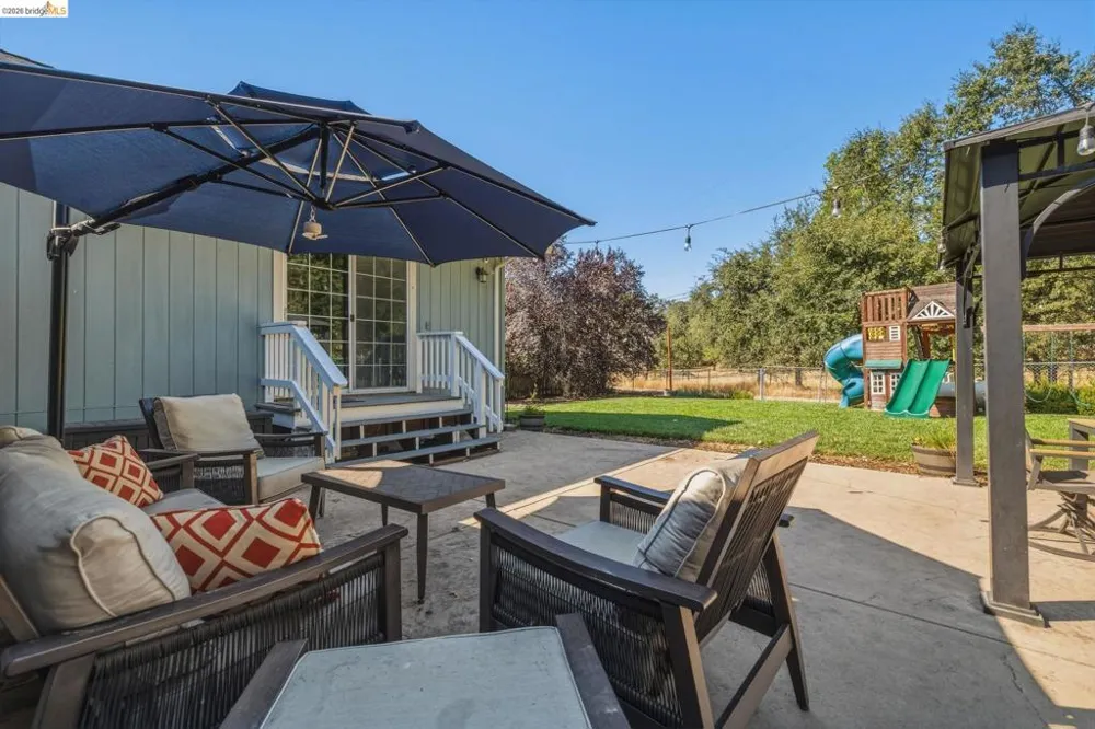 21000 Niagara River Sonora, CA 95370