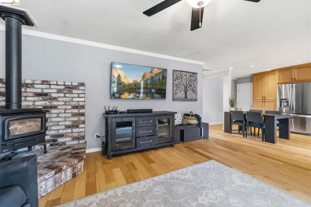 21000 Niagara River Sonora, CA 95370