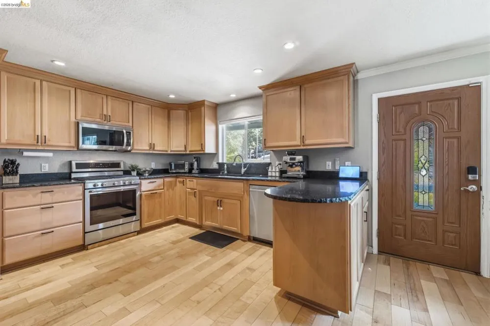 21000 Niagara River Sonora, CA 95370