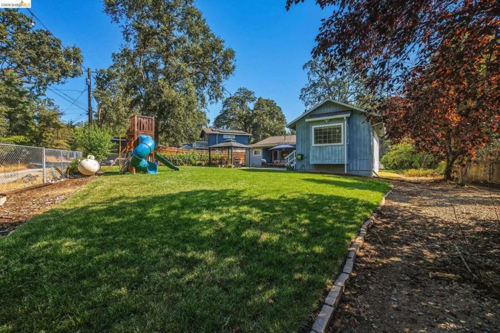 21000 Niagara River Sonora, CA 95370