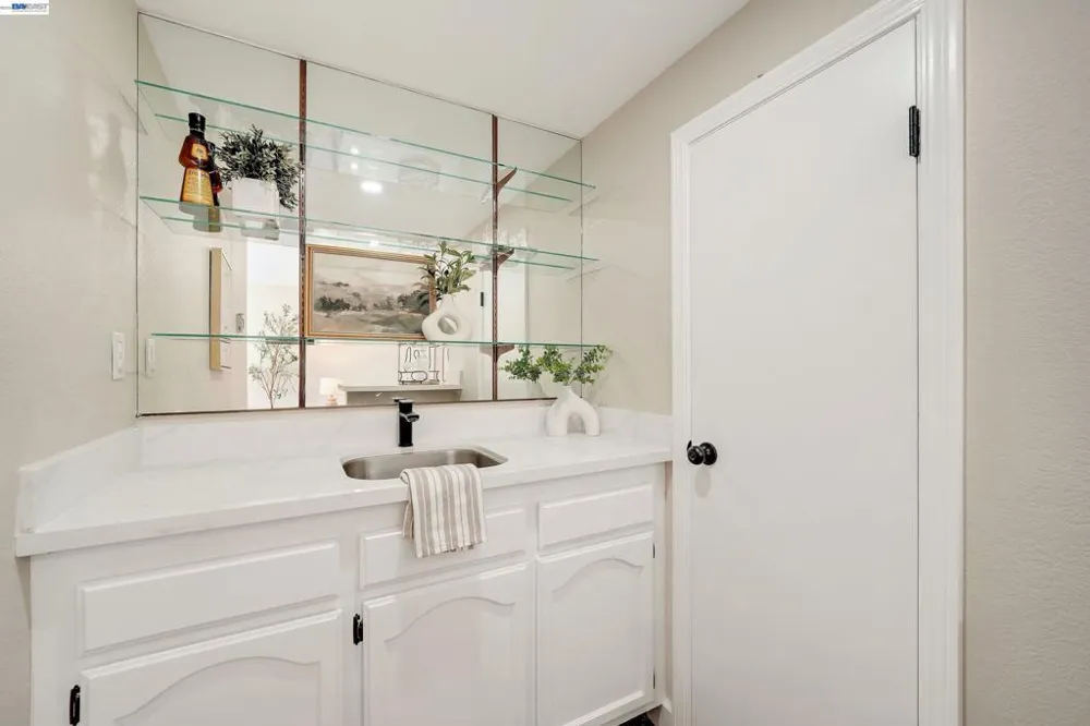 32808 Oakdale Ct Union City, CA 94587