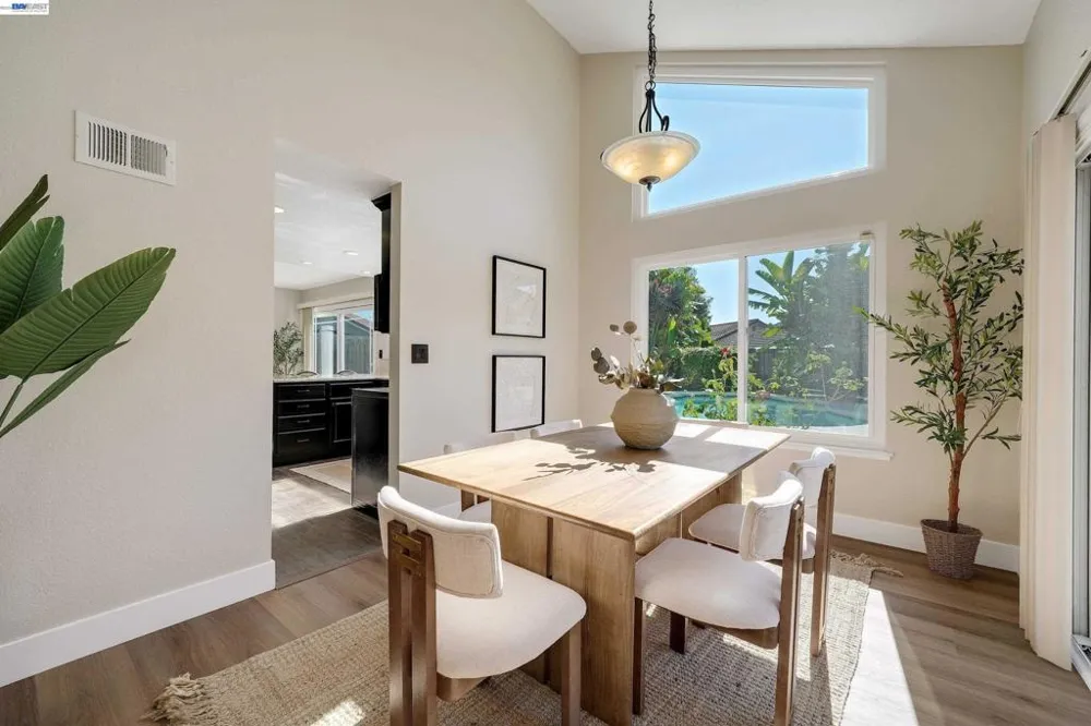 32808 Oakdale Ct Union City, CA 94587