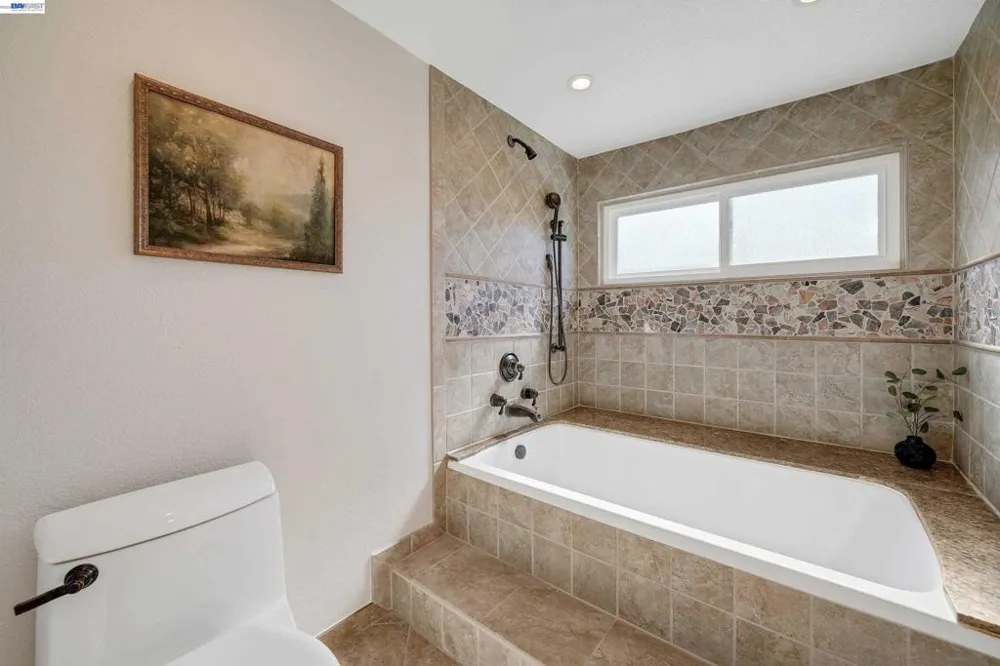 32808 Oakdale Ct Union City, CA 94587