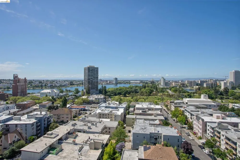 320 Lee St #702 Oakland, CA 94610