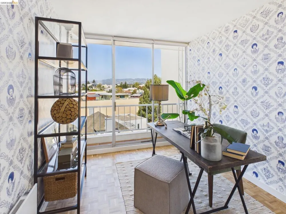 320 Lee St #702 Oakland, CA 94610
