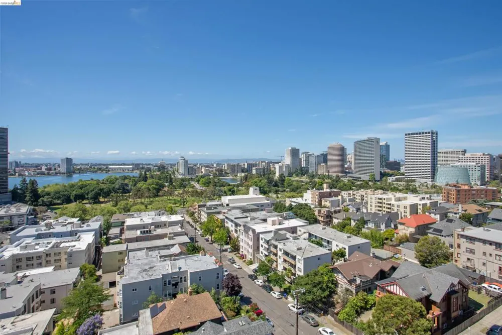 320 Lee St #702 Oakland, CA 94610