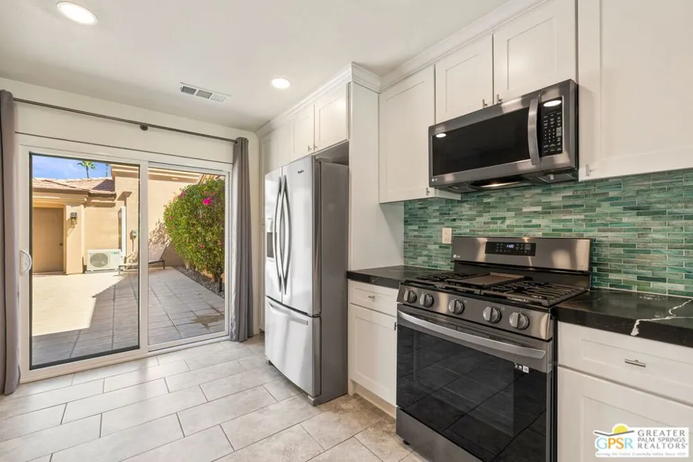 76321 Poppy Lane Palm Desert, CA 92211