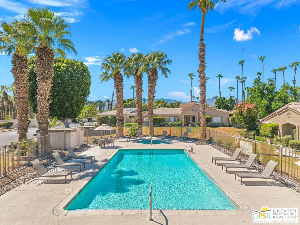76321 Poppy Lane Palm Desert, CA 92211