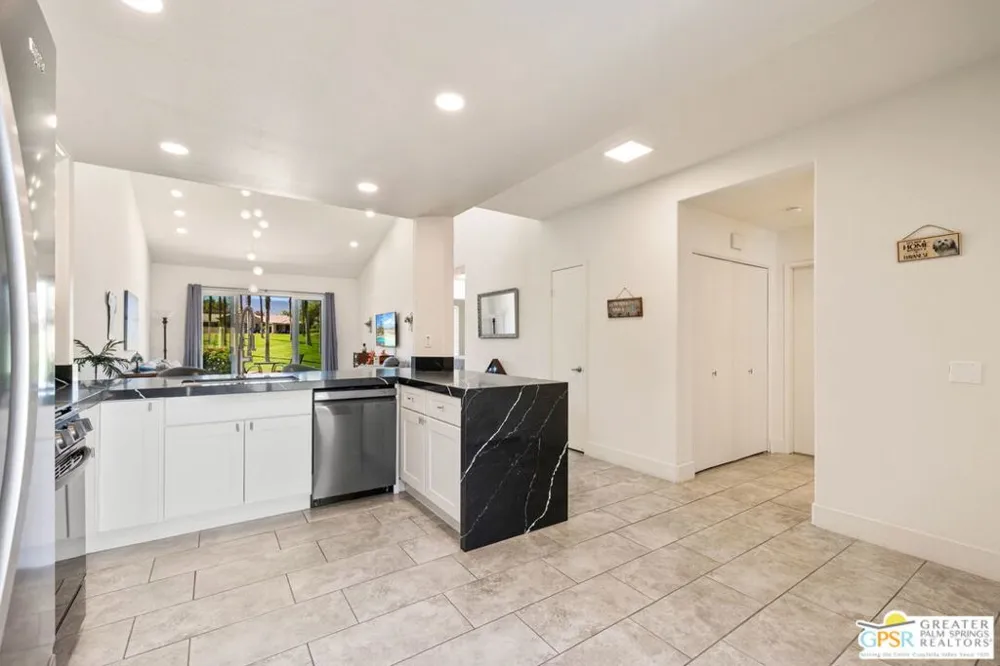 76321 Poppy Lane Palm Desert, CA 92211