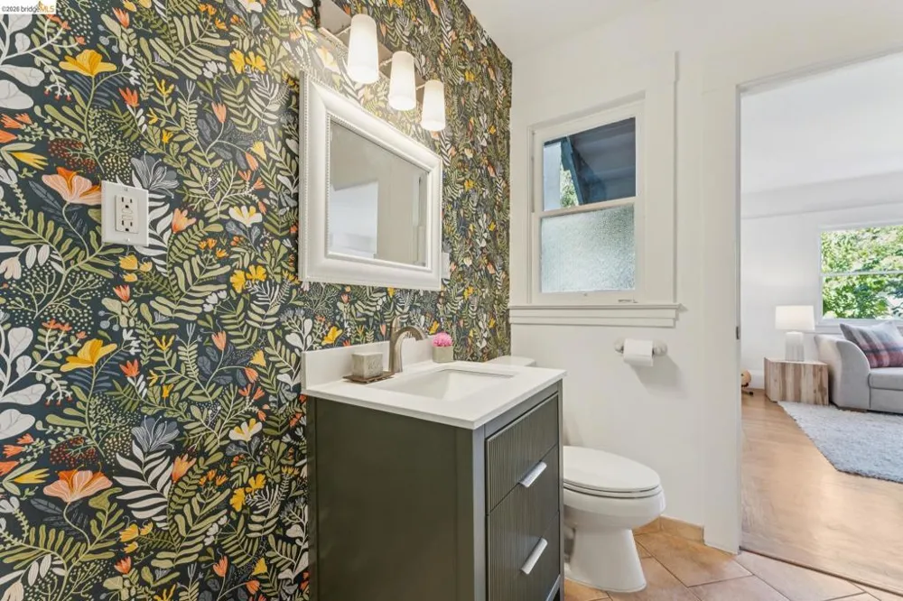 5701 Oak Grove Ave Oakland, CA 94618