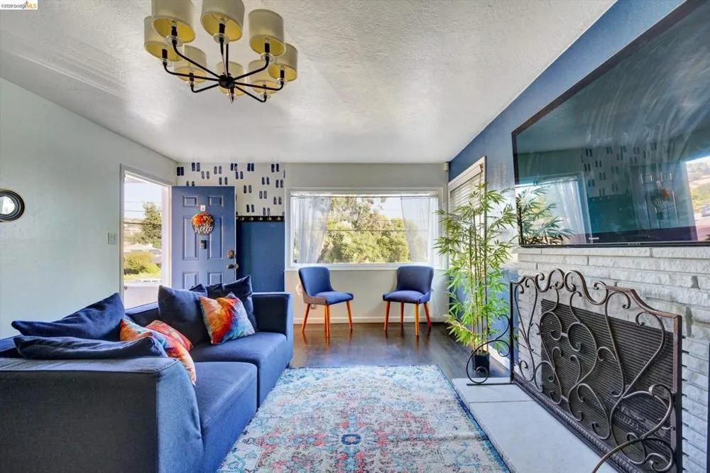 2515 Oliver Ave Oakland, CA 94605