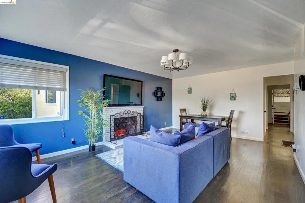 2515 Oliver Ave Oakland, CA 94605