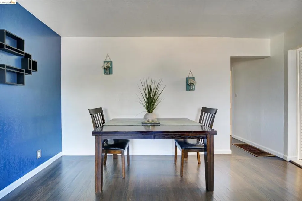 2515 Oliver Ave Oakland, CA 94605