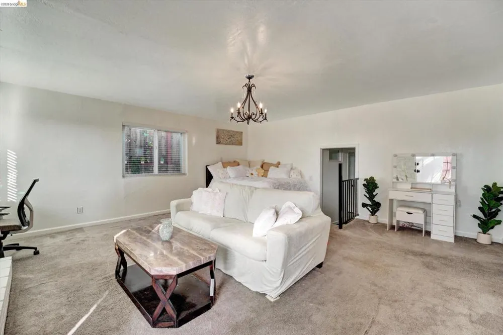 2515 Oliver Ave Oakland, CA 94605