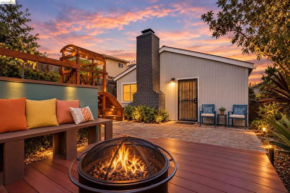 2515 Oliver Ave Oakland, CA 94605