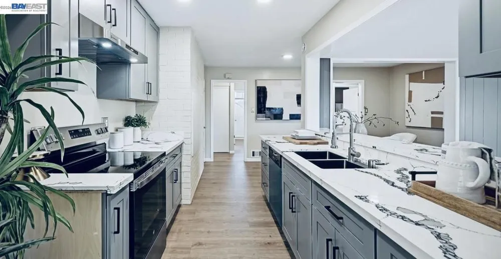 24660 Woodacre Ave Hayward, CA 94544