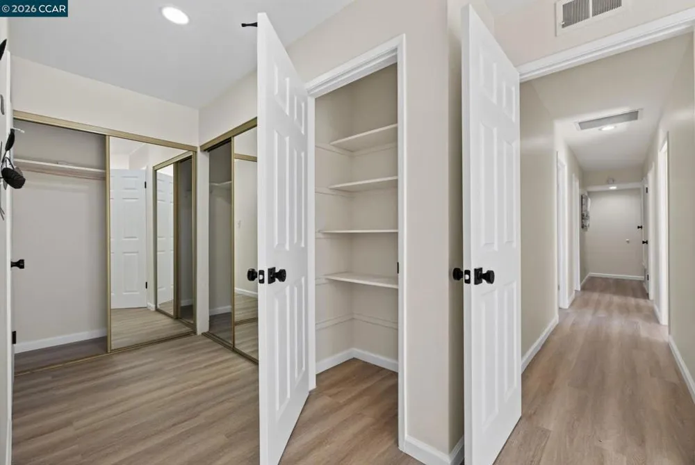 1883 Lynwood Dr Concord, CA 94519