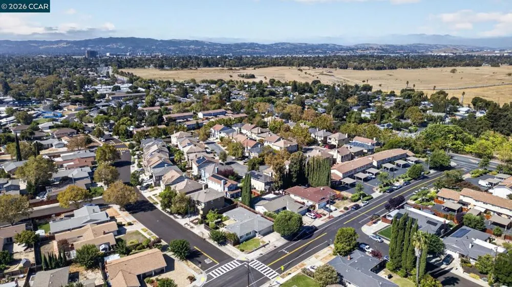 1883 Lynwood Dr Concord, CA 94519