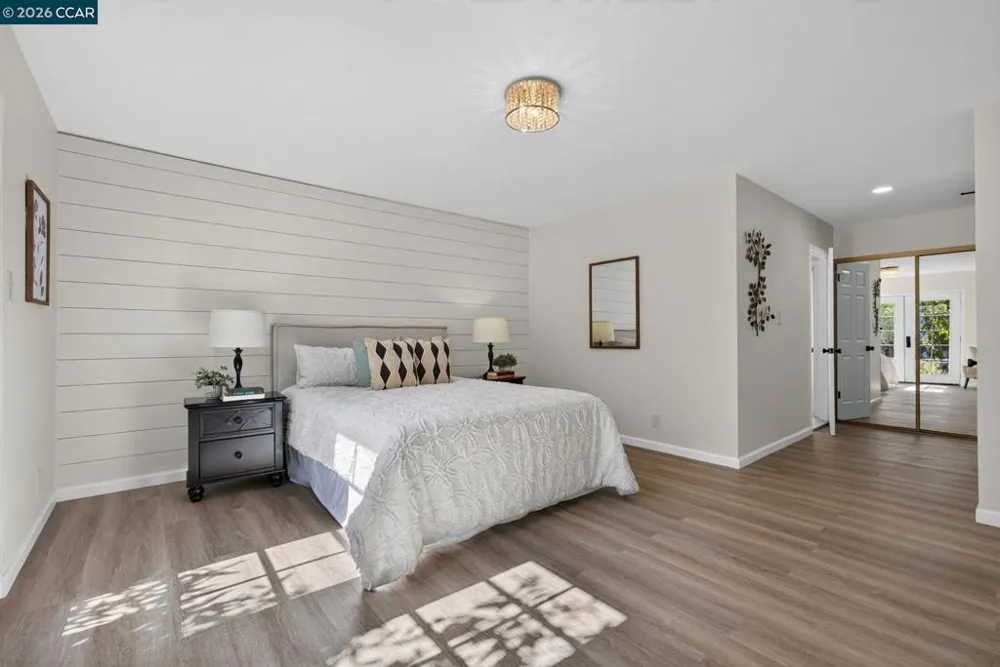 1883 Lynwood Dr Concord, CA 94519