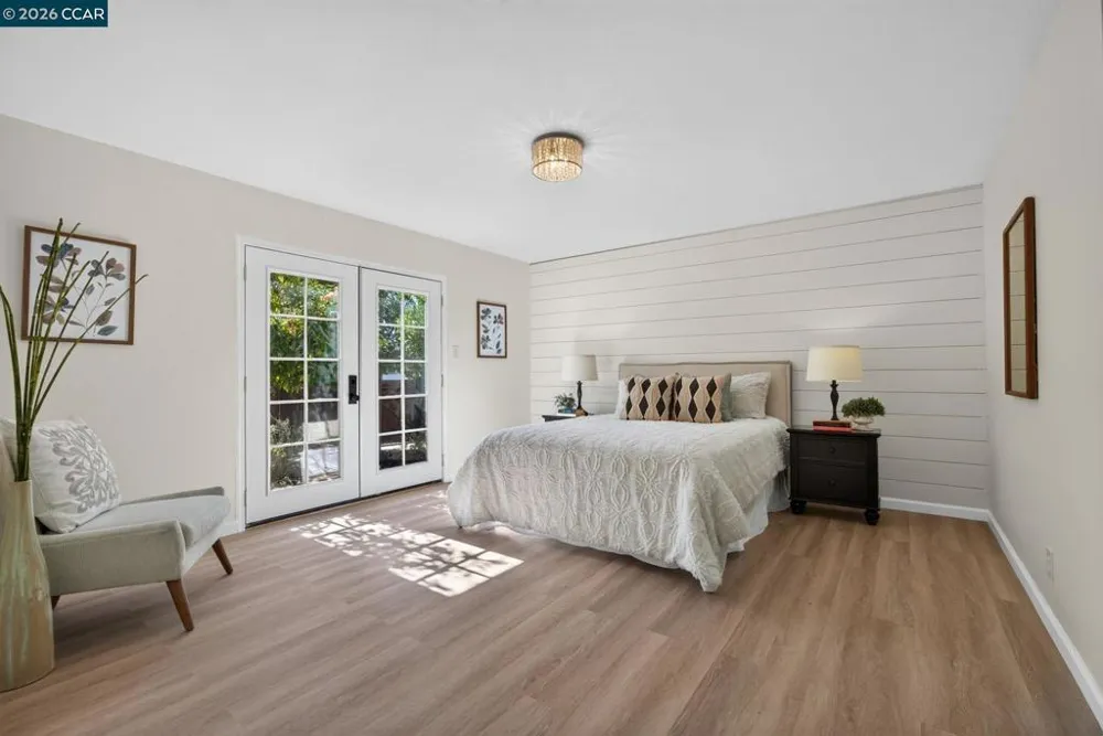 1883 Lynwood Dr Concord, CA 94519