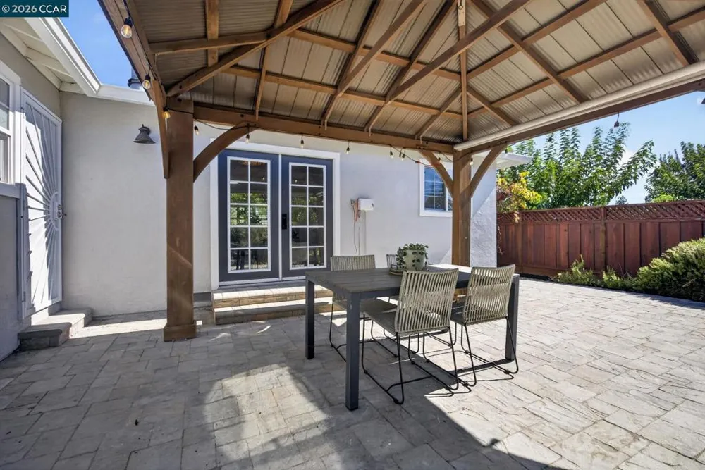 1883 Lynwood Dr Concord, CA 94519