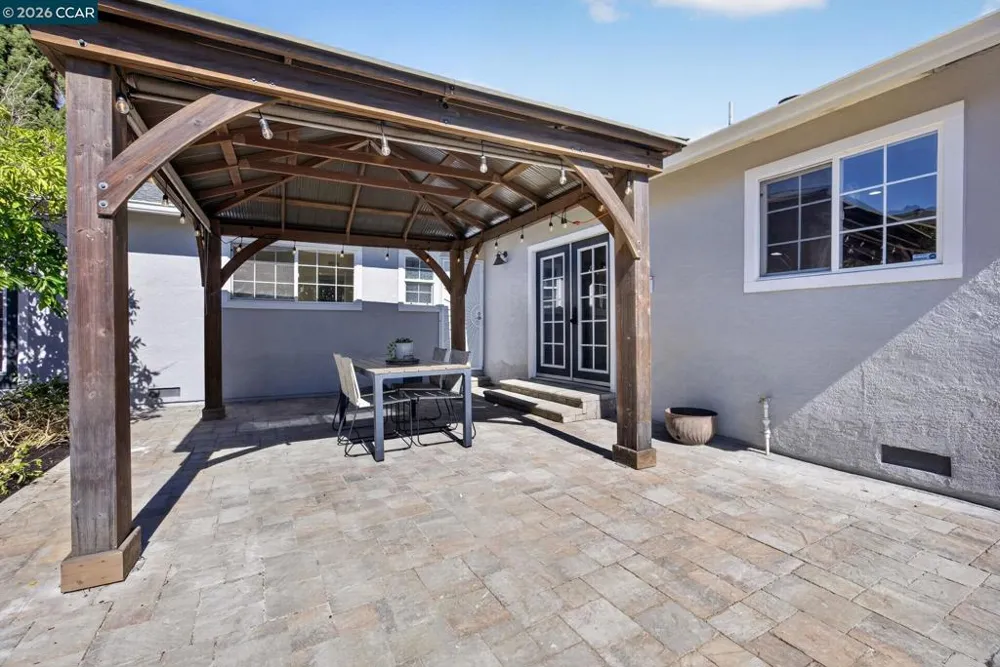 1883 Lynwood Dr Concord, CA 94519